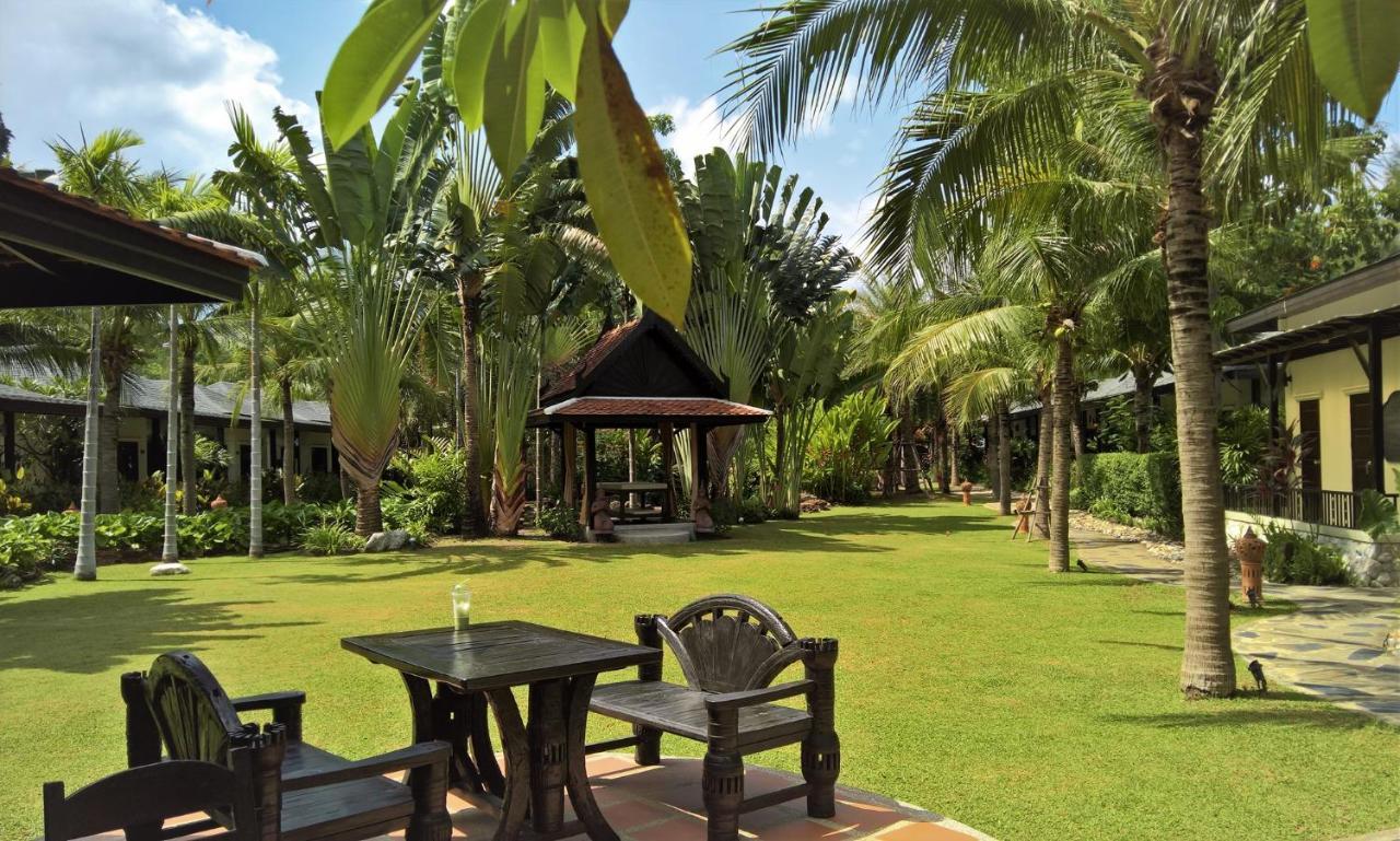 Jurassic Mountain Resort & Fishing Park Cha-Am Exterior foto